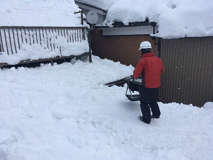 屋根雪下ろし後の雪の始末